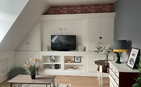 Modern Centrally Located Flat